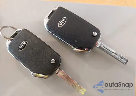 2021 Kia Sportage Lx z USA, uszkodzony, nr VIN KNDPM3AC5M7873107